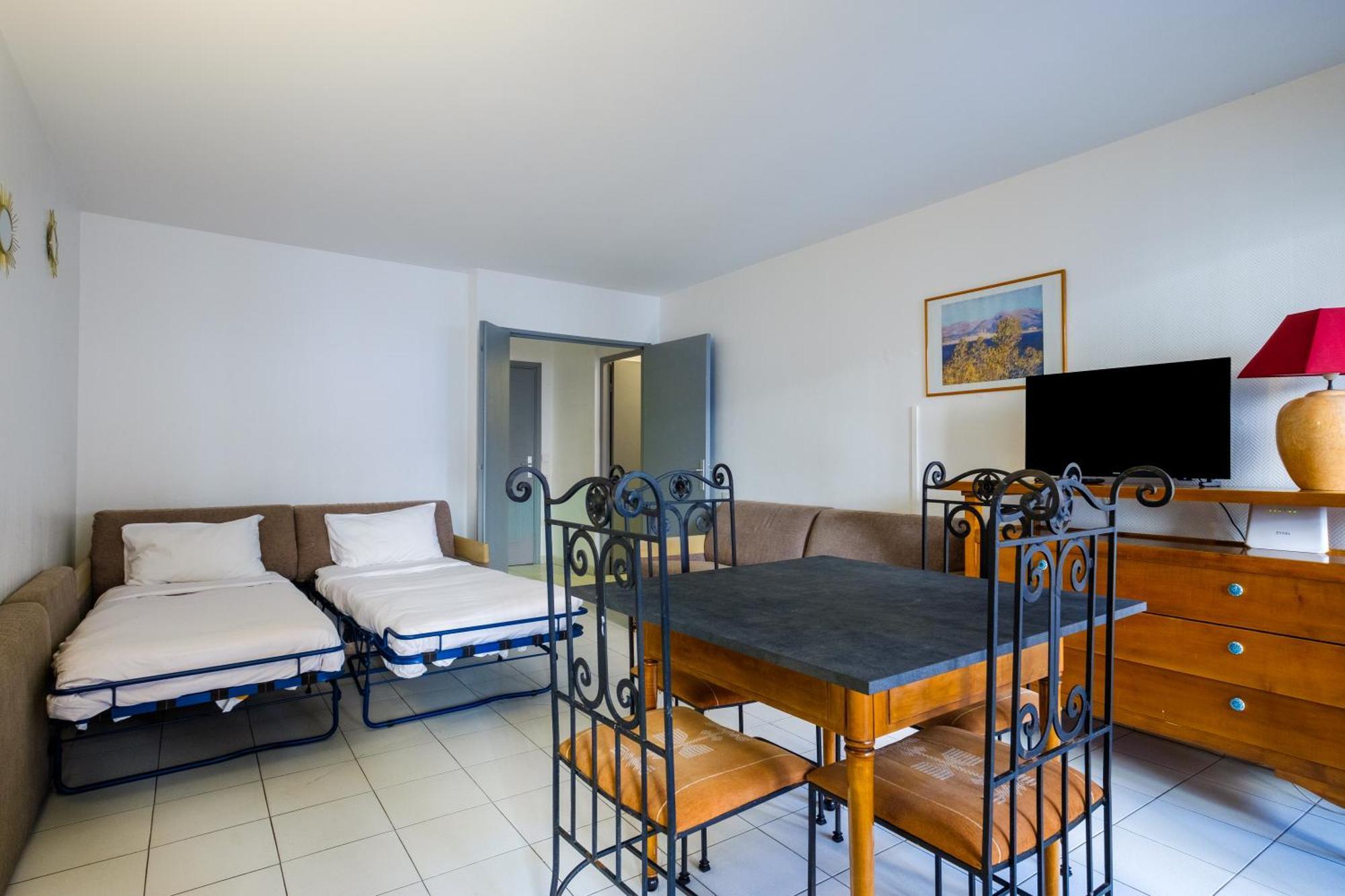 Residhotel Villa Maupassant Cannes Exterior photo