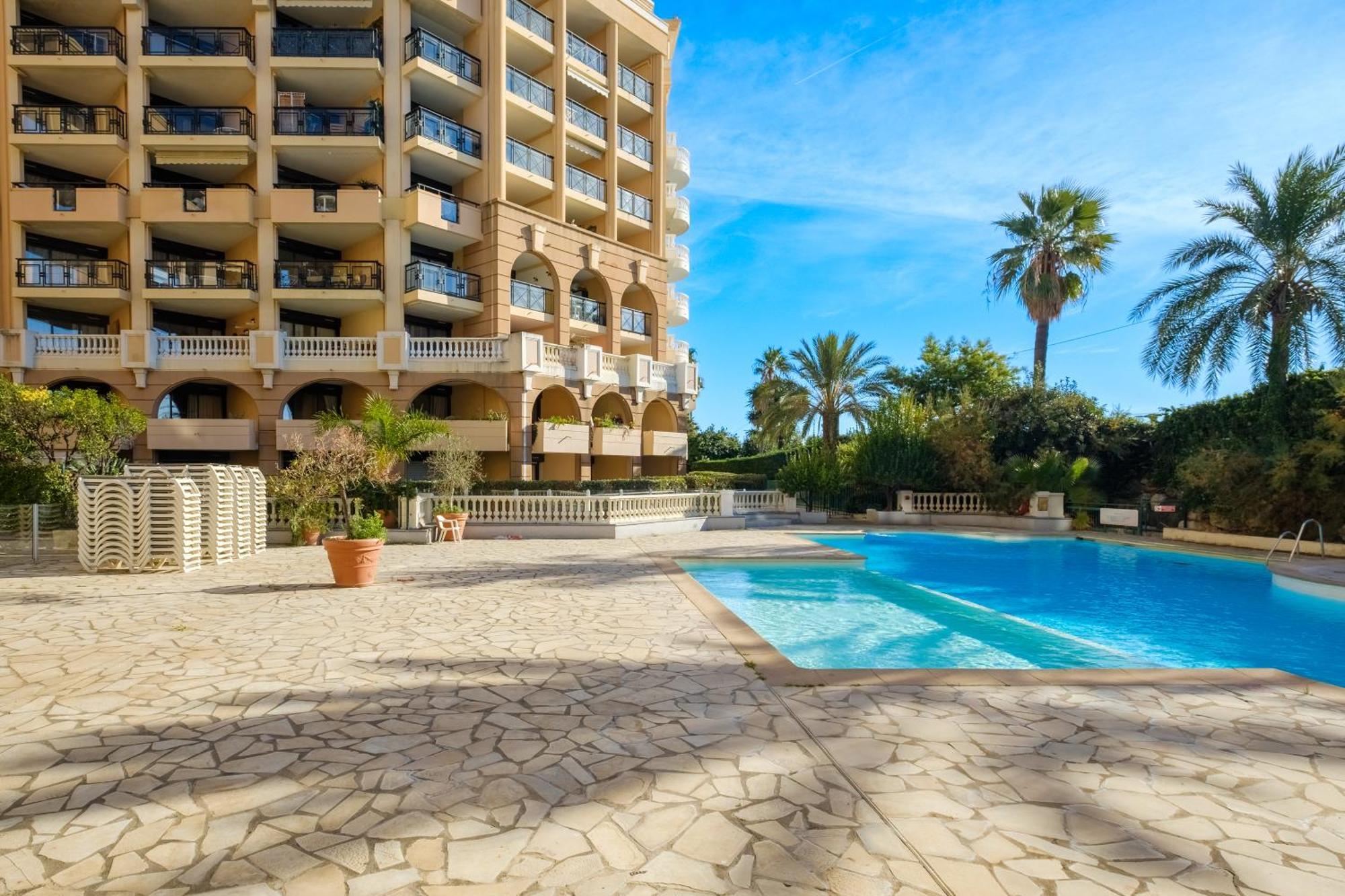 Residhotel Villa Maupassant Cannes Exterior photo